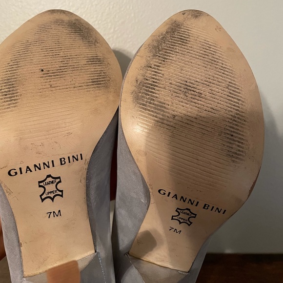 Gianni Bini sliver high heels - Picture 4 of 5